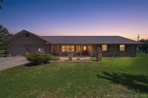 Exterior - 401 E 500, Pryor, OK 74361 photo 1 of 12