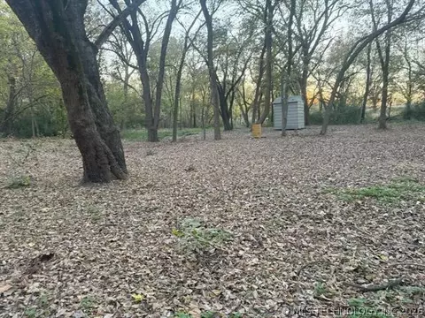 501 Lee, Durant, OK 74701 photo 3