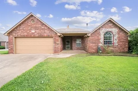 8140 Silverado Rd, Claremore, OK 74019