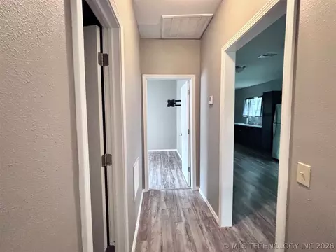 Entry Way - 1016 E 2nd St, Okmulgee, OK 74447 photo 1 of 1