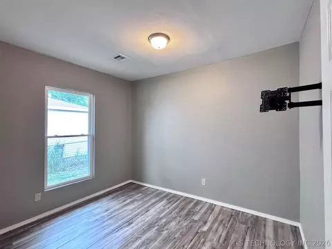 Bedroom - 1016 E 2nd St, Okmulgee, OK 74447 photo 1 of 4