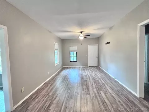 Living - 1016 E 2nd St, Okmulgee, OK 74447 photo 1 of 2