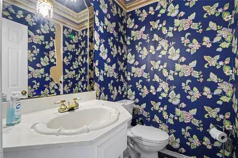 Bath - 6536 E 85th St, Tulsa, OK 74133 photo 1 of 6