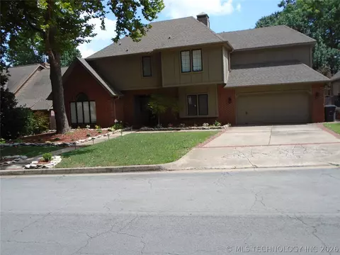 Exterior - 6536 E 85th St, Tulsa, OK 74133 photo 6 of 6