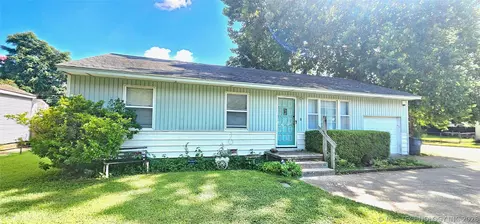6204 E Latimer Pl, Tulsa, OK 74115 photo 2