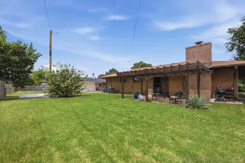5174 E 29th St, Tulsa, OK 74114 photo 23