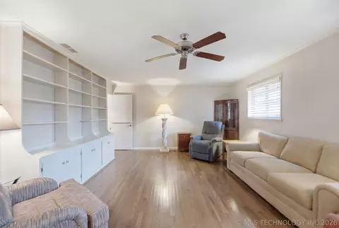 Living - 5174 E 29th St, Tulsa, OK 74114 photo 2 of 4