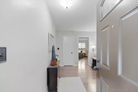 Entry Way - 5174 E 29th St, Tulsa, OK 74114 photo 1 of 2