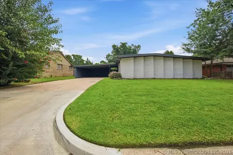 4217 S Darlington Pl, Tulsa, OK 74135