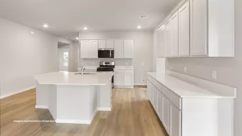 Kitchen - 2014 E Toledo St, Broken Arrow, OK 74011 photo 4 of 4