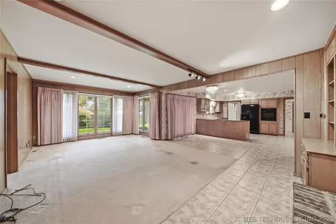 Living - 4201 E 64th St, Tulsa, OK 74136 photo 5 of 5