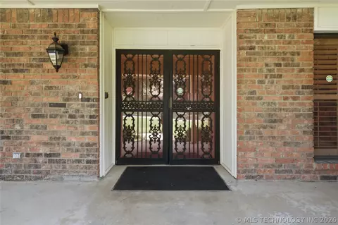 Entry Way - 4201 E 64th St, Tulsa, OK 74136 photo 1 of 2