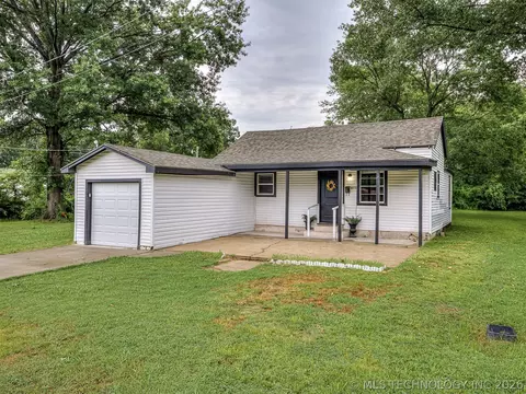 612 N Washington Ave, Wagoner, OK 74467