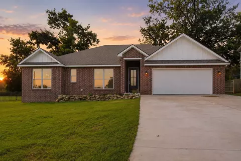 400 W 54th St, Sand Springs, OK 74063