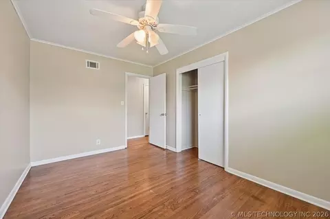 1609 E 55th Pl, Tulsa, OK 74105 photo 22