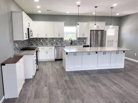 Kitchen - 1950 E 474 St, Pryor, OK 74361 photo 1 of 3