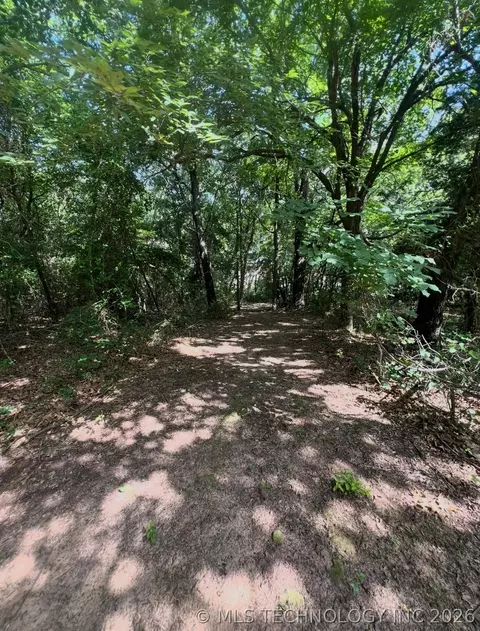 02 4, Checotah, OK 74426 photo 3