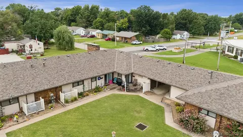 View/Area - 313 E Angus Avenue 1, Dewey, OK 74029 photo 1 of 4