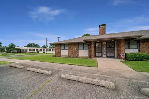 Other - 313 E Angus Avenue 1, Dewey, OK 74029 photo 1 of 10