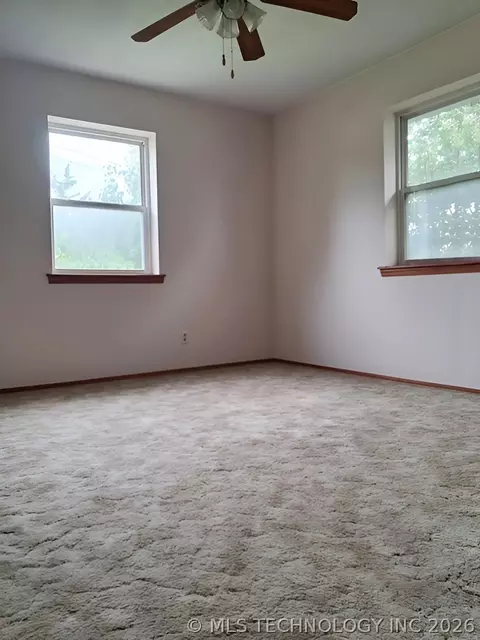 Bedroom - 118 Orbit, Sulphur, OK 73086 photo 4 of 4