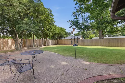 Exterior - 1754 E 59th Pl, Tulsa, OK 74105 photo 6 of 7