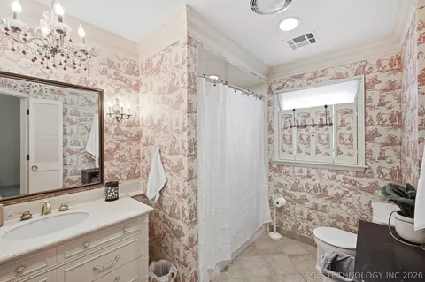 Bath - 1754 E 59th Pl, Tulsa, OK 74105 photo 3 of 3