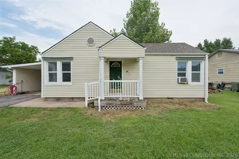 611 W 6th St, Chelsea, OK 74016