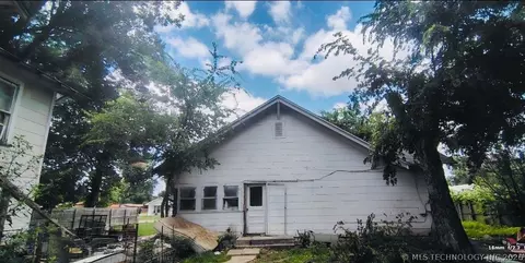 405 S 3rd, Davis, OK 73030 photo 3