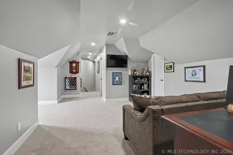 Entry Way - 5105 E 96th St N, Sperry, OK 74073 photo 4 of 8