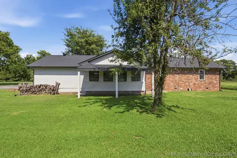 Exterior - 1003 S Chickasaw Ave, Haskell, OK 74436 photo 7 of 8