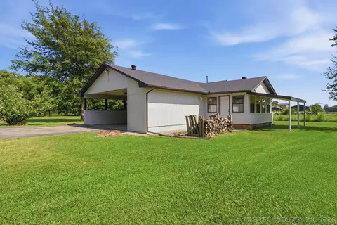 Exterior - 1003 S Chickasaw Ave, Haskell, OK 74436 photo 8 of 8