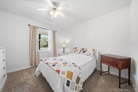 Bedroom - 1003 S Chickasaw Ave, Haskell, OK 74436 photo 7 of 7