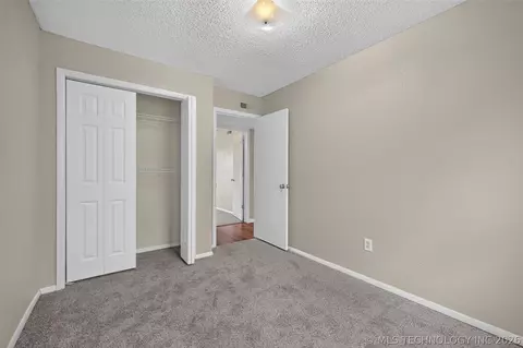 Bedroom - 458 E 137th St, Glenpool, OK 74033 photo 6 of 6
