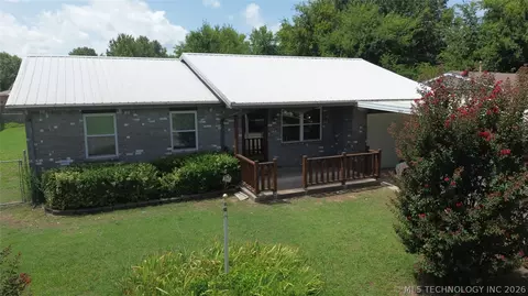 Exterior - 458 E 137th St, Glenpool, OK 74033 photo 6 of 6