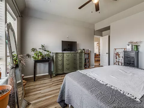 Bedroom - 2012 E Princeton St, Broken Arrow, OK 74012 photo 4 of 10