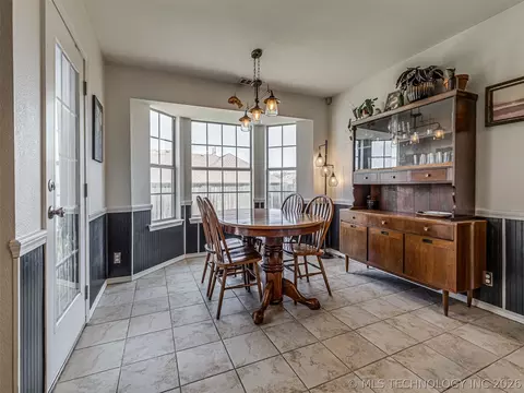 Dining - 2012 E Princeton St, Broken Arrow, OK 74012 photo 1 of 1