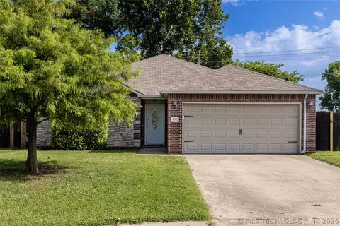 8745 E 126th Pl S, Bixby, OK 74008