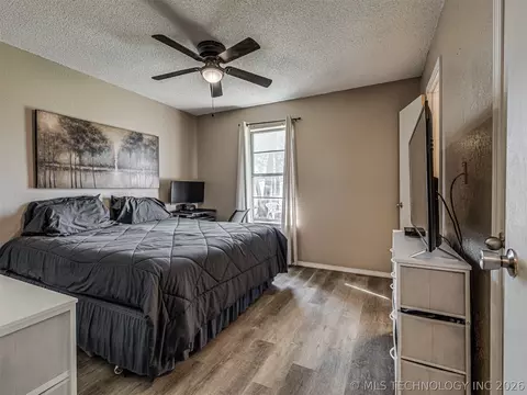Bedroom - 642 E 138th Pl, Glenpool, OK 74033 photo 1 of 10