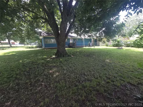 Exterior - 1310 E Cherry, Cushing, OK 74023 photo 4 of 4