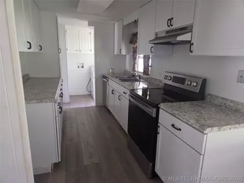 Kitchen - 1310 E Cherry, Cushing, OK 74023 photo 1 of 1