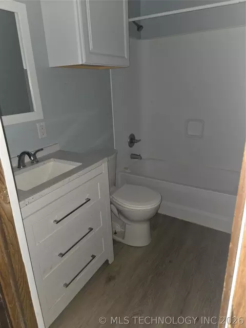 Bath - 1310 E Cherry, Cushing, OK 74023 photo 1 of 2