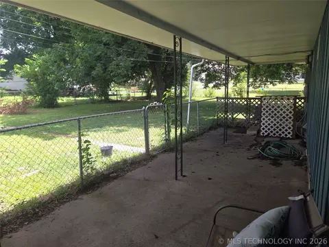 Exterior - 1310 E Cherry, Cushing, OK 74023 photo 3 of 4