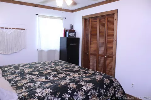 Bedroom - 371126 E 990 Rd, Castle, OK 74833 photo 2 of 4