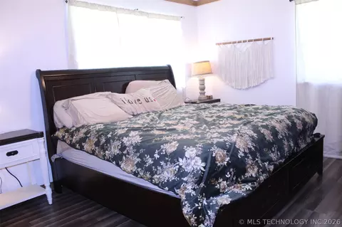 Bedroom - 371126 E 990 Rd, Castle, OK 74833 photo 1 of 4