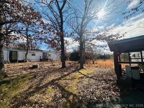 964 Comanche Dr, Eufaula, OK 74432 photo 5