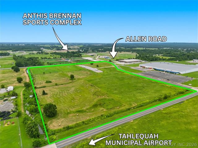1900 Airport Pkwy, Tahlequah, OK 74464