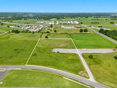 1193 Main Pkwy, Tahlequah, OK 74464