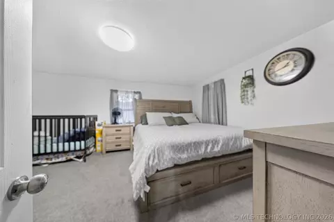 Bedroom - 804 N 4th St, Jay, OK 74346 photo 2 of 3