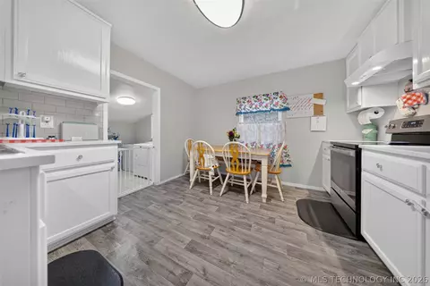 Kitchen - 804 N 4th St, Jay, OK 74346 photo 1 of 2
