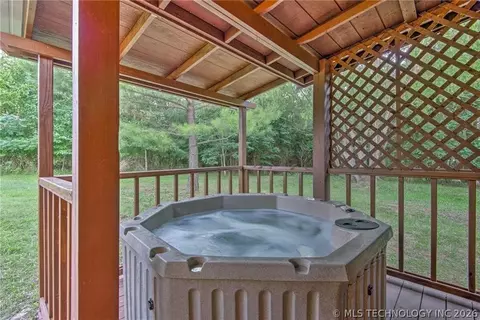 Exterior - 609 Canoe Rd, Broken Bow, OK 74728 photo 6 of 6